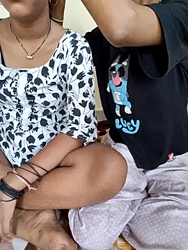 Unique girls90 online show from 10-24-25, 01:59