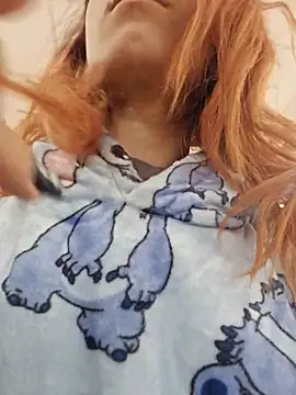 YuriXo online show from 11-06-25, 09:35