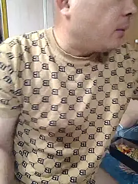 Snapshot of han515319 chatting on 02-24-26, 12:06 han515319 online show from 02-24-26, 12:06