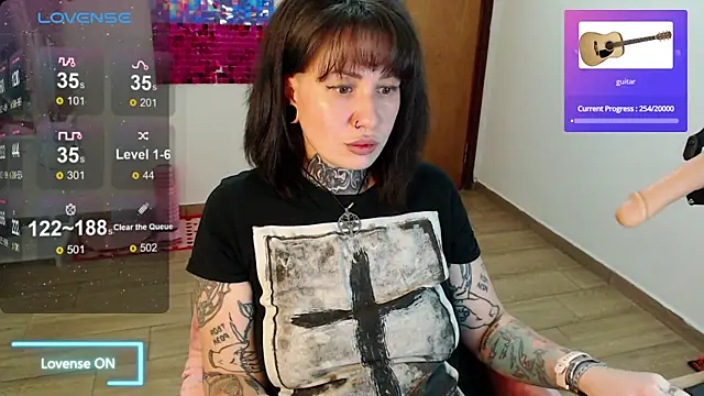 Senorita  Dakota online show from 10-14-25, 09:58