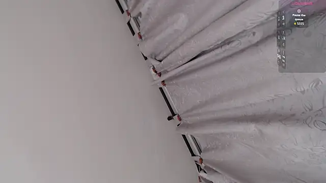 jazmin oquendo online show from 11-23-25, 05:17