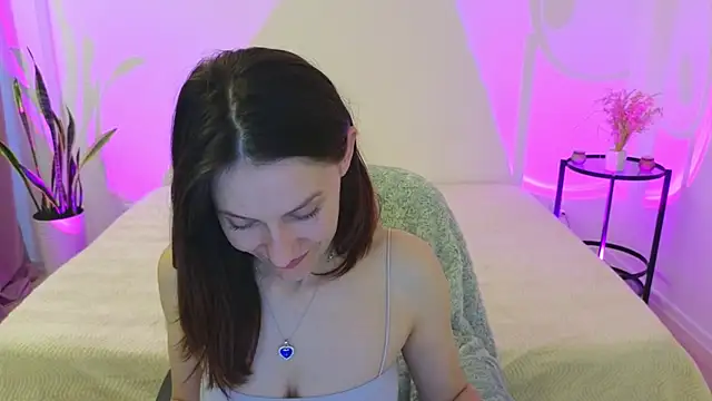 Annaabels online show from 11-28-25, 07:41