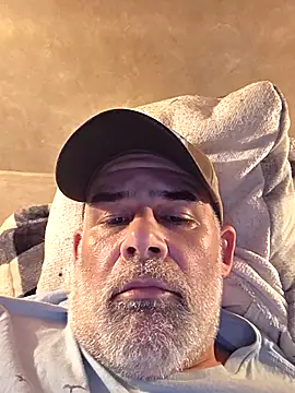 DeeBestEver online show from 11-30-25, 07:03