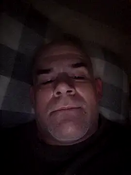 DeeBestEver online show from 04-28-26, 02:54