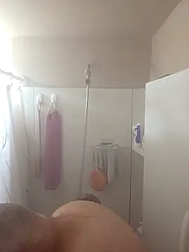 DeeBestEver online show from 11-23-25, 02:54