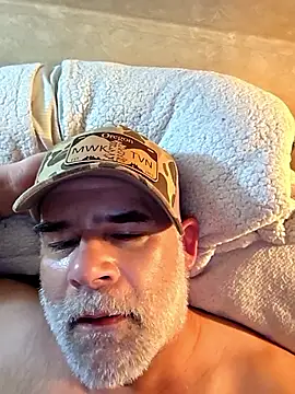 DeeBestEver online show from 12-22-25, 02:39