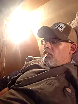 DeeBestEver online show from 11-24-25, 04:56