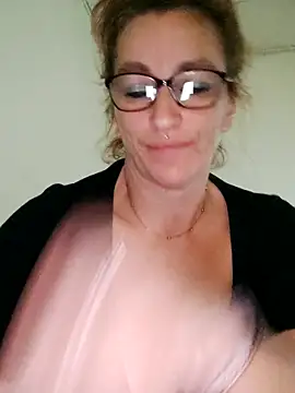 Fifi83Bell online show from 11-08-25, 02:53