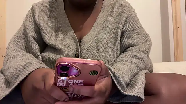 nanaisbackk online show from 11-02-25, 09:36