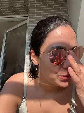 LaPetiteKim online show from 03-20-26, 08:59