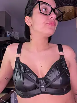 LaPetiteKim online show from 03-15-26, 08:16