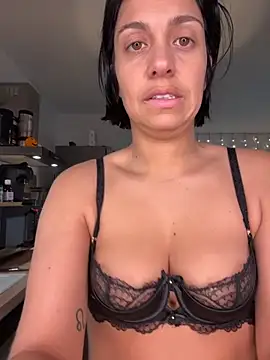 LaPetiteKim online show from 12-04-25, 08:57