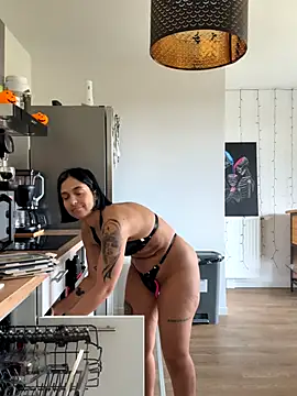 LaPetiteKim online show from 11-02-25, 01:16