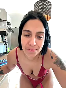 LaPetiteKim online show from 10-13-25, 07:43