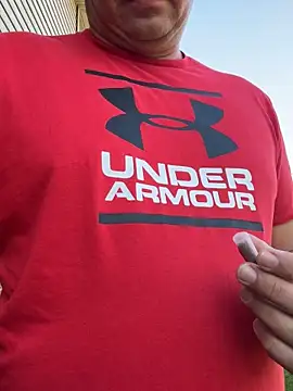 Snapshot of daddyshark83 chatting on 09-30-25, 02:23 daddyshark83 online show from 09-30-25, 02:23