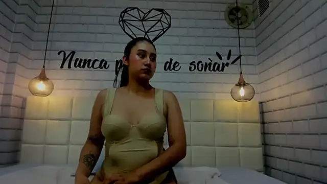 maddyslut  online show from 11-08-25, 10:19