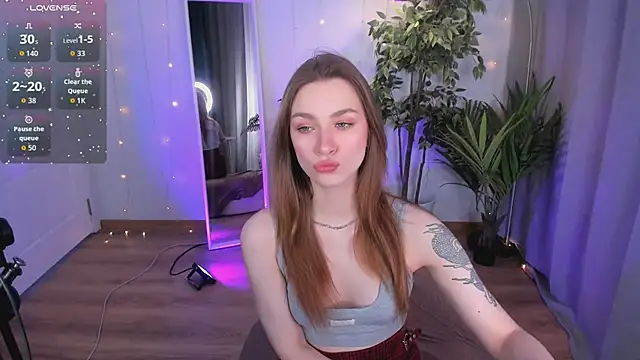 Snapshot of PollyMayer chatting on 02-24-26, 08:53 PollyMayer online show from 02-24-26, 08:53