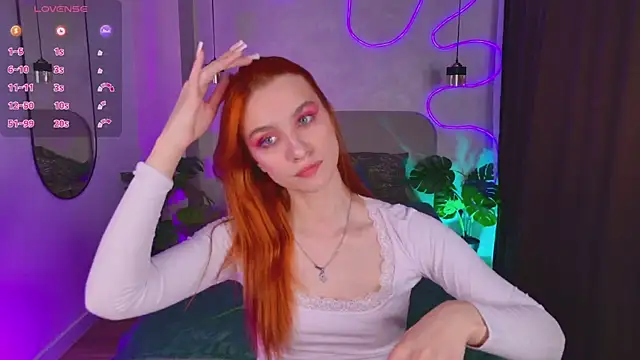 PollyMayer online show from 06-11-26, 08:50