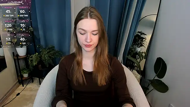 PollyMayer online show from 04-14-26, 08:47