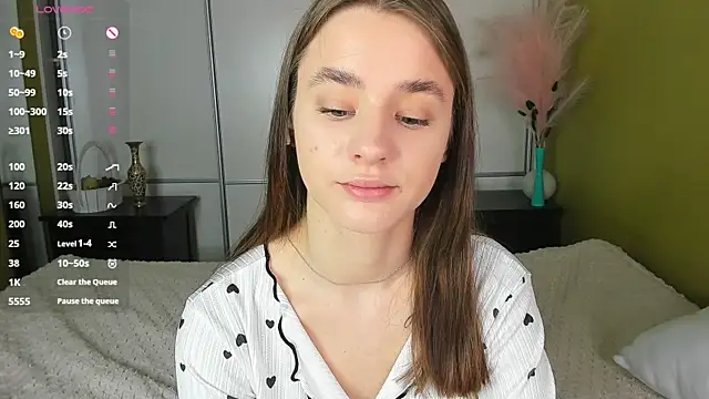 JinnyMcie online show from 03-25-26, 09:30