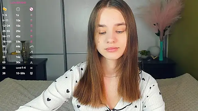 JinnyMcie online show from 04-07-26, 10:50