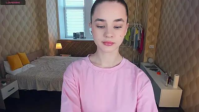 JinnyMcie online show from 11-01-25, 09:25