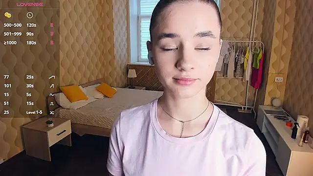 JinnyMcie online show from 11-29-25, 10:04