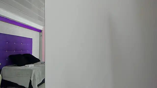 LeaMoreau22 online show from 11-01-25, 11:59