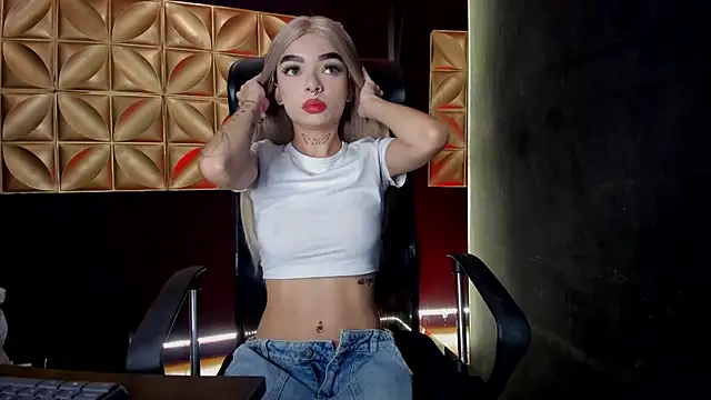 scarlettvelvet  online show from 11-21-25, 12:26