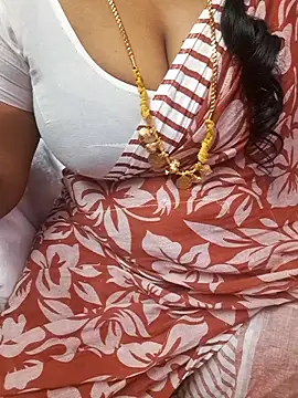 Snapshot of Tamil_Ammani chatting on 02-21-26, 05:53 Tamil Ammani online show from 02-21-26, 05:53