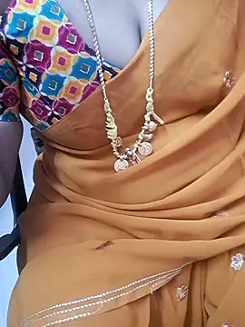 Snapshot of Tamil_Ammani chatting on 02-03-26, 05:29 Tamil Ammani online show from 02-03-26, 05:29