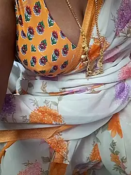 Snapshot of Tamil_Ammani chatting on 02-28-26, 08:25 Tamil Ammani online show from 02-28-26, 08:25