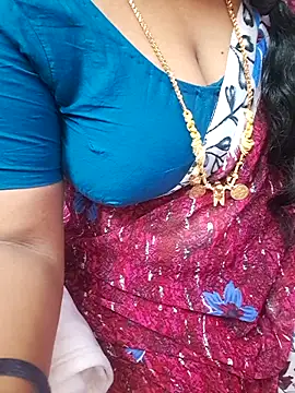 Snapshot of Tamil_Ammani chatting on 02-25-26, 01:00 Tamil Ammani online show from 02-25-26, 01:00