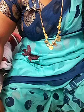 Snapshot of Tamil_Ammani chatting on 02-13-26, 08:31 Tamil Ammani online show from 02-13-26, 08:31