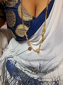 Snapshot of Tamil_Ammani chatting on 07-18-26, 06:22 Tamil Ammani online show from 07-18-26, 06:22