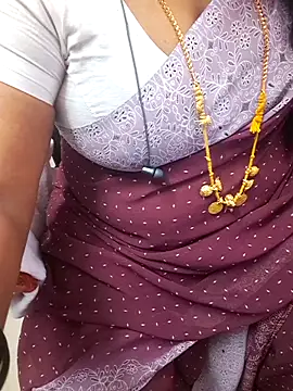 Snapshot of Tamil_Ammani chatting on 01-16-26, 04:33 Tamil Ammani online show from 01-16-26, 04:33