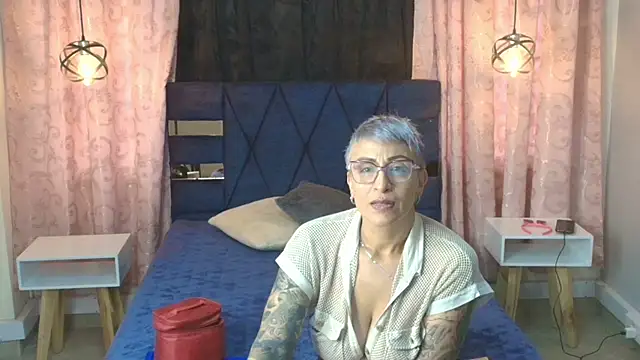 Charlotte  Gray online show from 12-05-25, 09:34