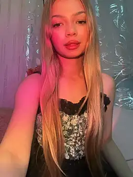  Siennaaa  online show from 03-08-26, 10:35