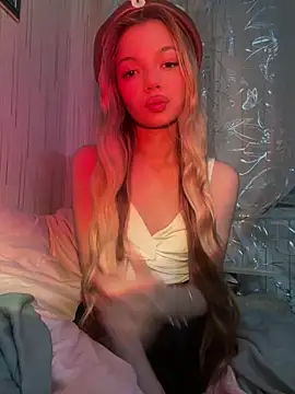  Siennaaa  online show from 03-06-26, 10:49