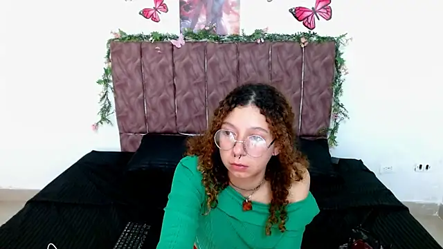 ElaRose723 online show from 10-21-25, 01:54