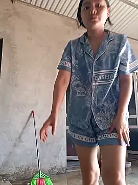 nhimxu online show from 10-12-25, 02:24