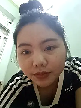 nhimxu online show from 10-18-25, 01:35