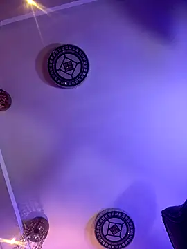 Daphnne XXX online show from 12-19-25, 07:49