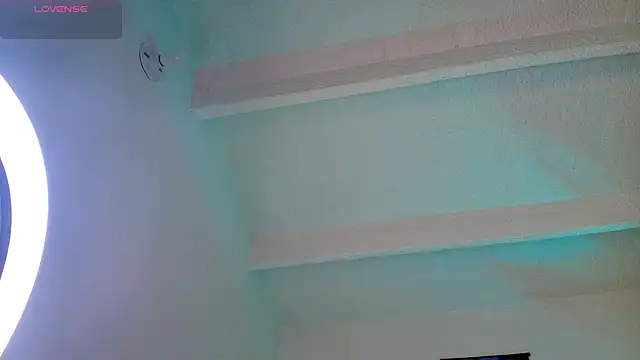 Bennuluspeach  online show from 05-22-26, 11:08