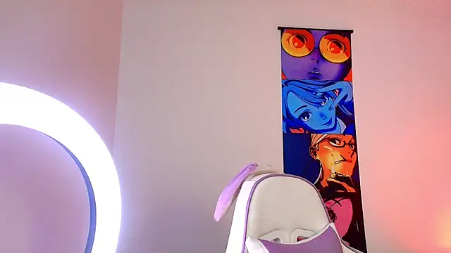 Bennuluspeach  online show from 03-26-26, 12:03