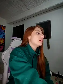 Bennuluspeach  online show from 12-20-25, 04:43