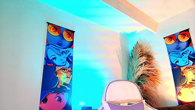 Bennuluspeach  online show from 05-06-26, 11:14