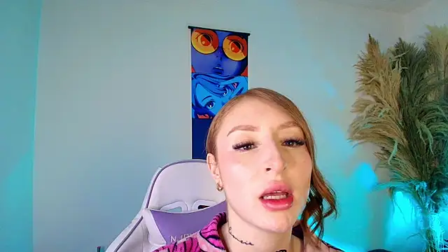 Bennuluspeach  online show from 05-25-26, 11:09