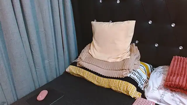 JayKarLo online show from 10-24-25, 11:20