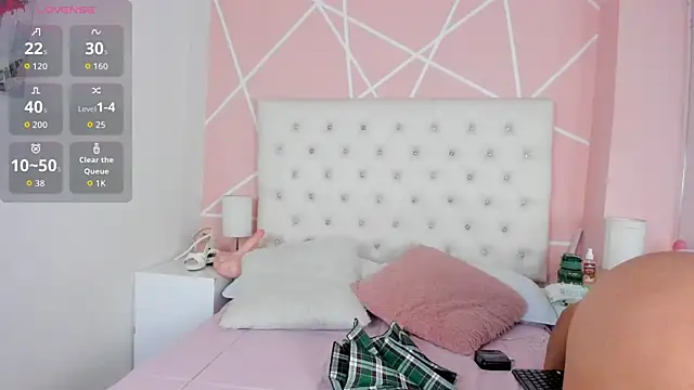 AnnaSwift  online show from 10-25-25, 02:33